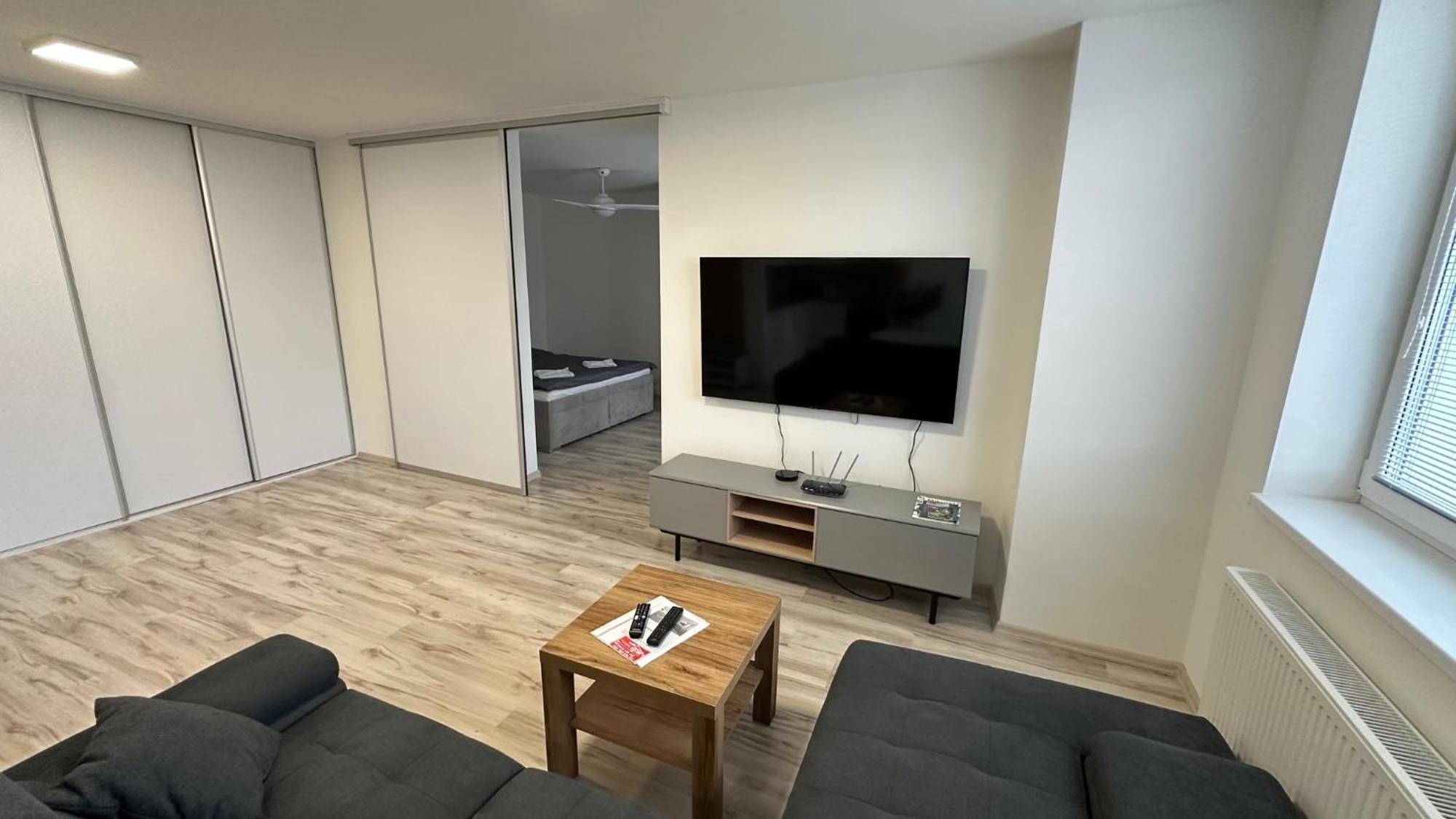 2 Room Apartment With Balcony Liptovský Mikuláš Exterior foto